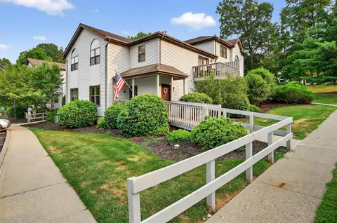 54 Bonney Ct, Monroe, NY 10950