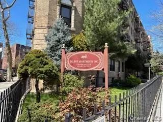 83-52 Talbot St #3-J, New York, NY 11415