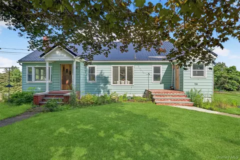 138 Milanville Rd, Beach Lake, PA 18405