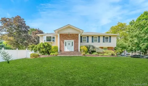 55 Cedar Rd, East Northport, NY 11731