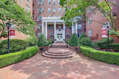 112-50 78th Ave #6F, Forest Hills, NY 11375