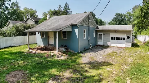 50 Tamarack St, East Northport, NY 11731