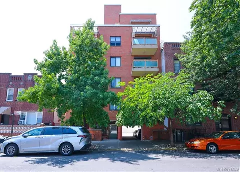 1520 W 10th St #2A, Brooklyn, NY 11204