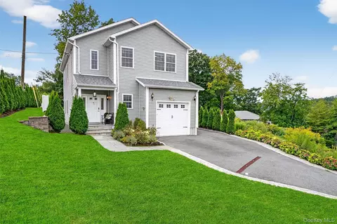 42 E Vincent St, Greenburgh, NY 10523