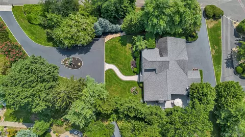 3 Porpoise Ct, Northport, NY 11768