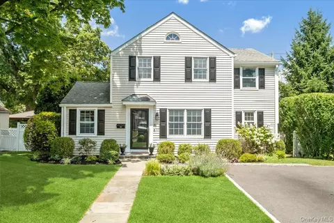 91 Waverly Ave, Eastchester, NY 10709