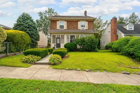 203 Travers Ave, Mamaroneck, NY 10543