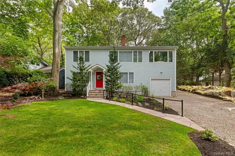 52 Hillside Rd, Stony Brook, NY 11790