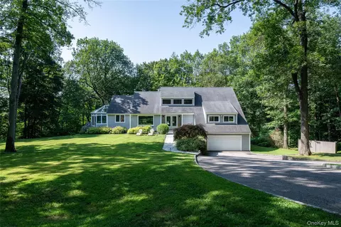 14 Bayberry Rd, North Castle, NY 10504