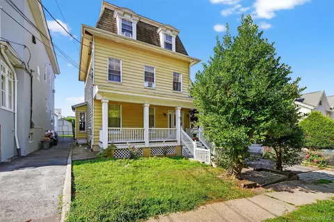 Exterior - 16 Maple Pl, Ossining, NY 10562 photo 2 of 7
