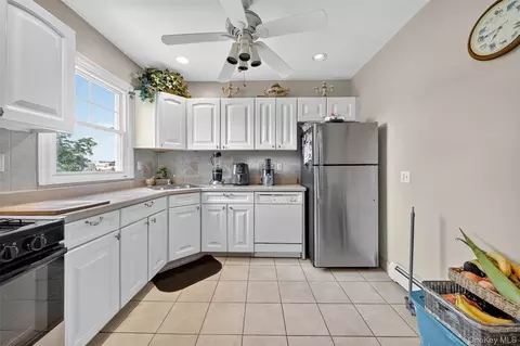 Kitchen - 16 Maple Pl, Ossining, NY 10562 photo 4 of 4