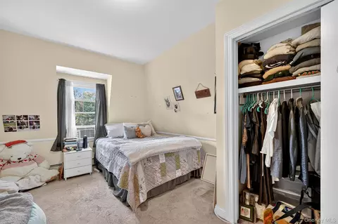 Bedroom - 16 Maple Pl, Ossining, NY 10562 photo 9 of 11