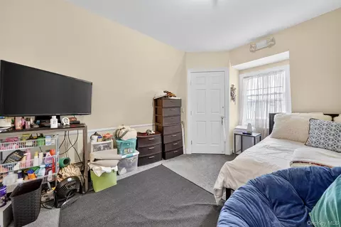 Bedroom - 16 Maple Pl, Ossining, NY 10562 photo 7 of 11