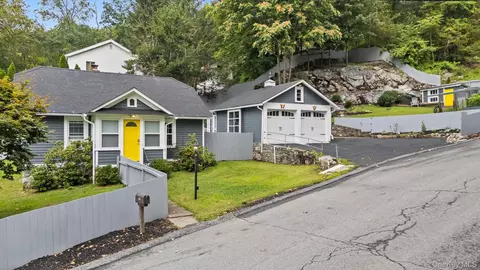 3785 Perry St, Yorktown, NY 10535