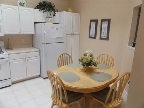 903 Scenic Ln, Poughkeepsie, NY 12603