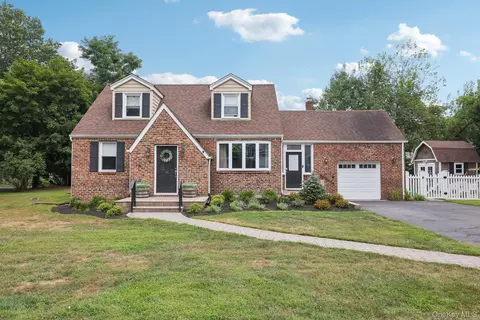 14 Chauncy St, Clarkstown, NY 10920