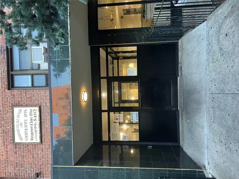 55-30 99th St #2H, New York, NY 11368
