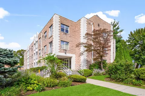 501 N Barry Ave #3M, Mamaroneck, NY 10543