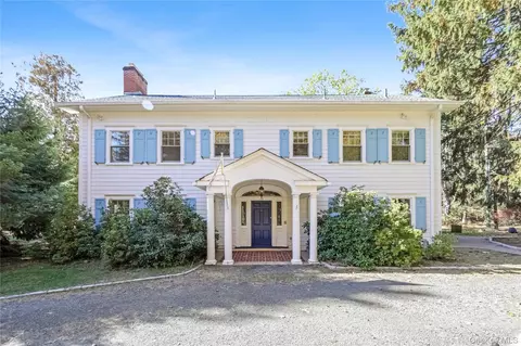 25 Whittier Rd, Orangetown, NY 10913