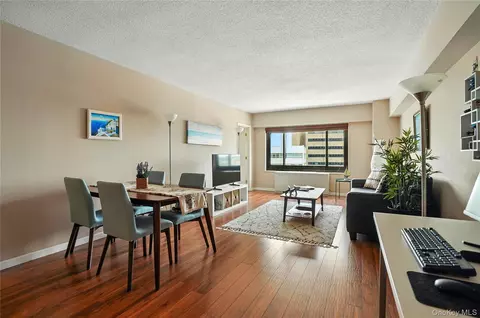 119-45 Union Tpke #7E, Forest Hills, NY 11375