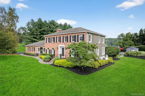 4 Brandywine Dr, Warwick, NY 10990