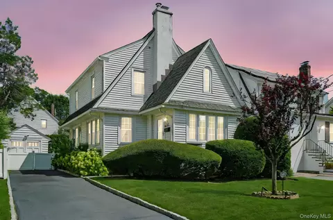 75 Smith Ave, White Plains, NY 10605