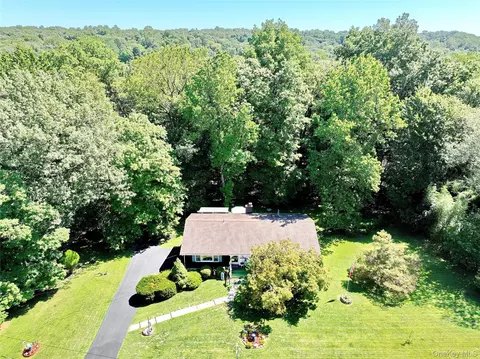 4 Christine Dr, Ramapo, NY 10977