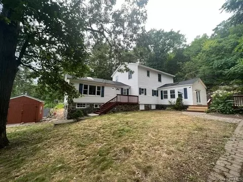 62 Deer Trl S, Greenwood Lake, NY 10925