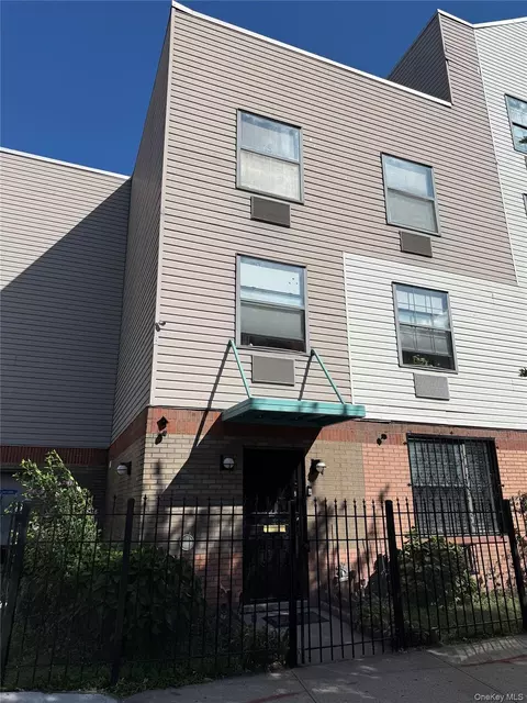 808 Brook Ave #9B, New York, NY 10451