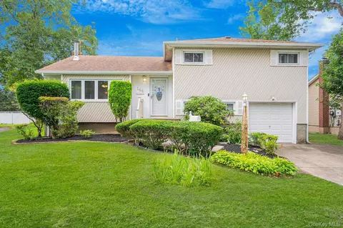 144 Scott Ave, North Babylon, NY 11703