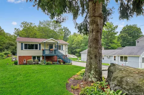 112 Woodale Ave, Peekskill, NY 10566