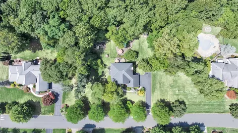 36 Oxford Dr, Ramapo, NY 10901