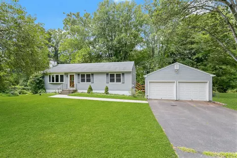 67 Reed Rd, Southeast, NY 10509