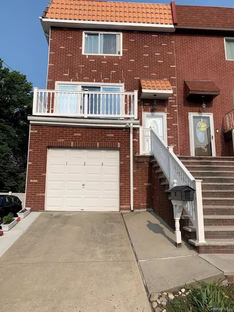 126 Mulberry Ave, Staten Island, NY 10314