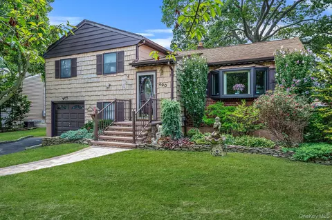 490 Charles Ave, Massapequa Park, NY 11762