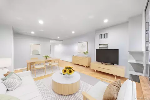 106 Central Park S #4D, New York, NY 10019