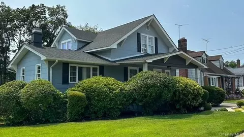 80 E Roosevelt Ave, Roosevelt, NY 11575