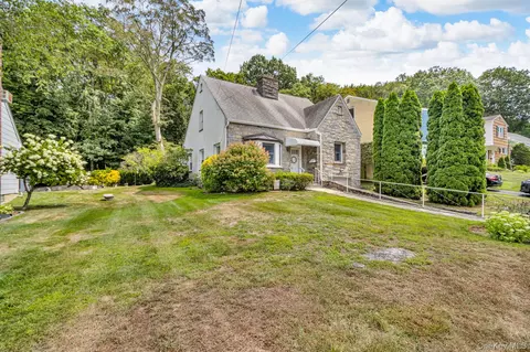 14 Coralyn Ave, White Plains, NY 10605