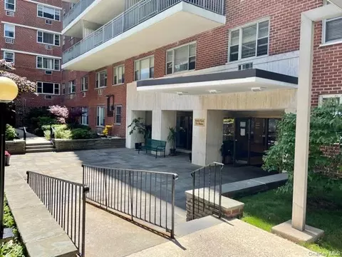 52-30 39th Dr #6S, Woodside, NY 11377