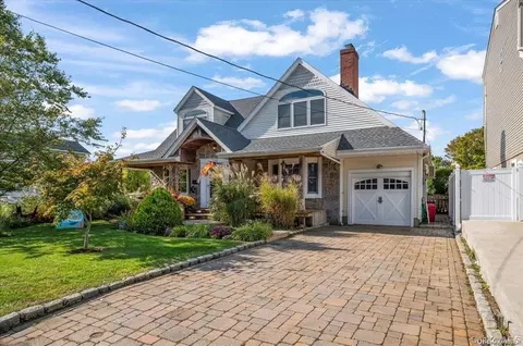 3442 Colony Dr, Baldwin, NY 11510