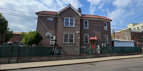 4607 79th St, New York, NY 11373