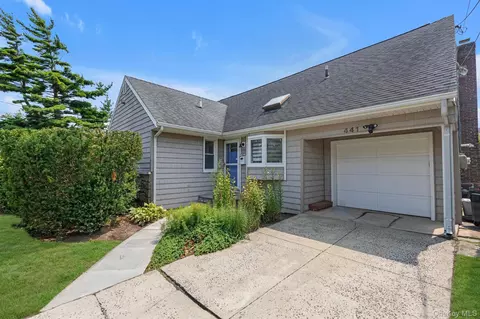 441 Argyle Rd, Cedarhurst, NY 11516