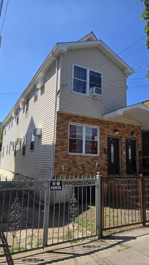 746 E 224th St, New York, NY 10466