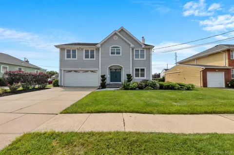 458 Mineola Ave, North Hempstead, NY 11514