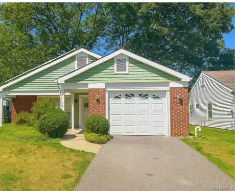 503 Lancaster Ct #503, Ridge, NY 11961