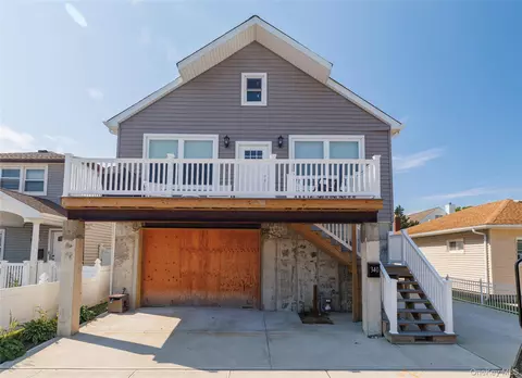 340 E Pine St, Long Beach, NY 11561