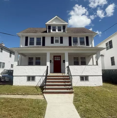 65 Ellsworth Ave, Harrison, NY 10528