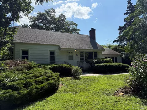 239 Elwood Rd, East Northport, NY 11731