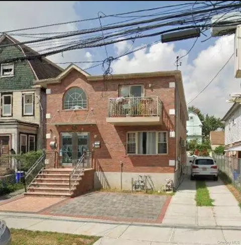45-14 161 St, Flushing, NY 11358