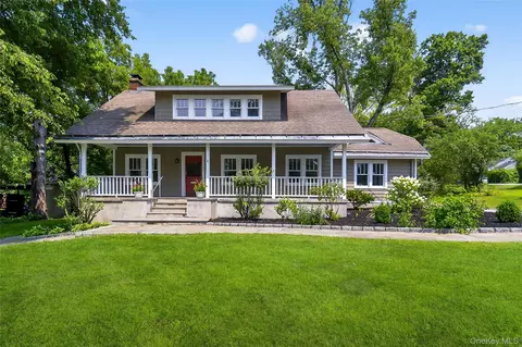 40 Old Glenham Rd, Beacon, NY 12508